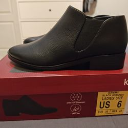 Women Kensie SAMMY BLACK

LADIES' SIZE

US

6