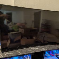 65" Curved TV