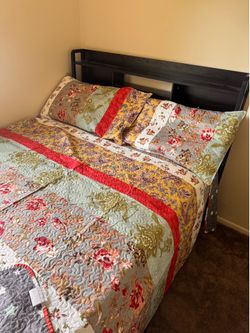 Bedding set 3 pieces  queen size. New with tags