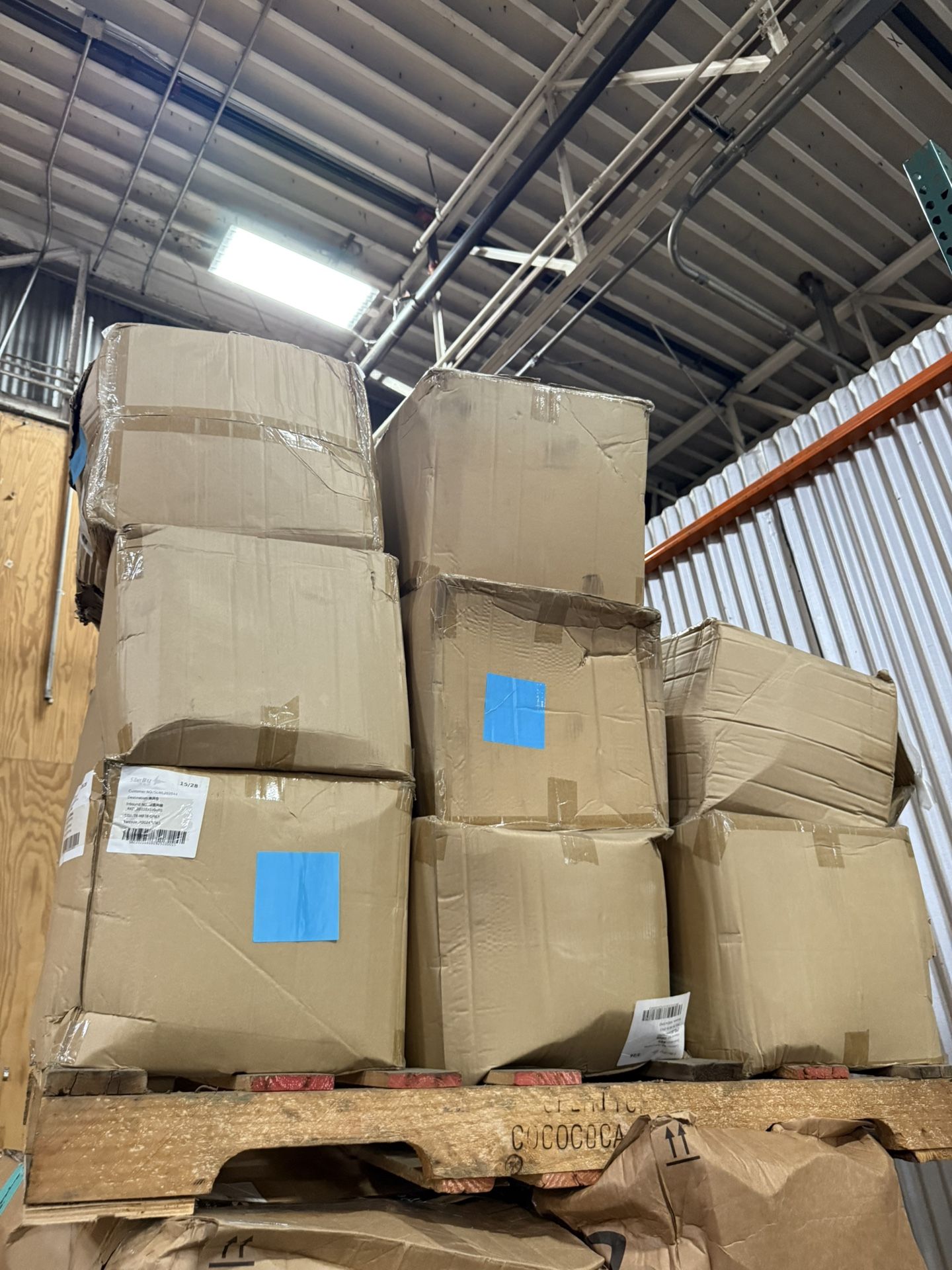 Multi-purpose rubber rope pallets