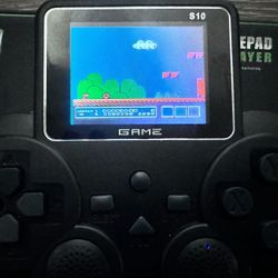 Game Console With 520 Classic Games 