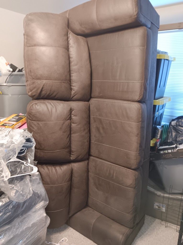 Brown Couch From Homemakers