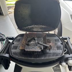 Weber Standup Gas Grill 