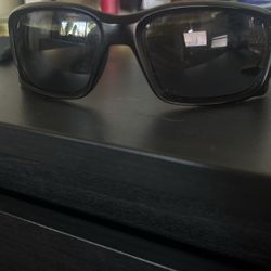 Straight Link Oakley’s 