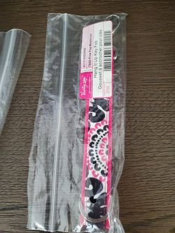 New 31 brand key chain