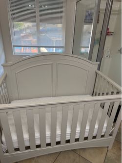 Baby crib