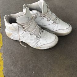 Men's Basketball Shoes Size 11.5 Men’s Shaq White Athletic Mid Devastator Sneakers Cushioned