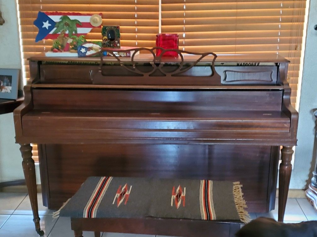 Haddorff piano sale