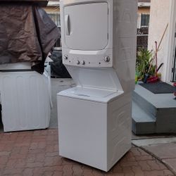 Stackable Washer Gas Dryer 