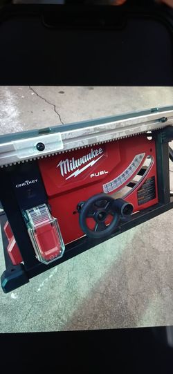 Milwaukee M18 Fuel one key 8-1/4 table saw