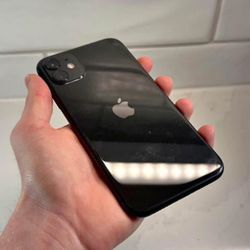 Apple iPhone 11.  ( Like New ) 