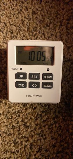 Digital outlet timer With two outlet