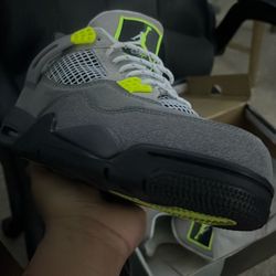 Green Jordan 4 retro