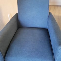 Royal Blue Recliner Accent Chair with Pull-Out Footrest – Small Space – Very Good Condition