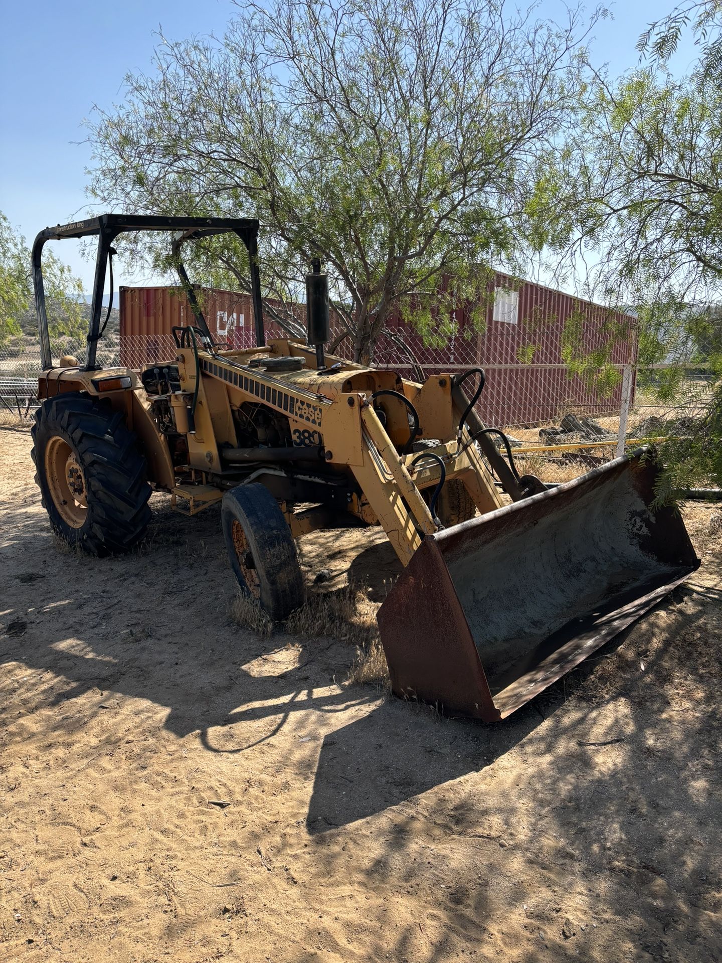 Case 380 Tractor With Extra Attachments 