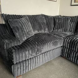 Large Charcoal Grey Sectional With Chaise