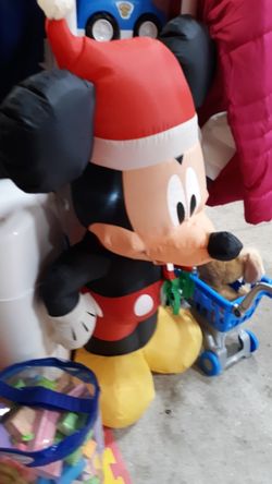 Blow up Mickey mouse