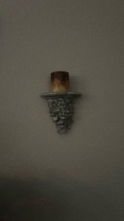 2 Sets Of Wall Decor