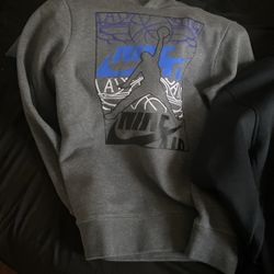 3 Nike Hoodies 