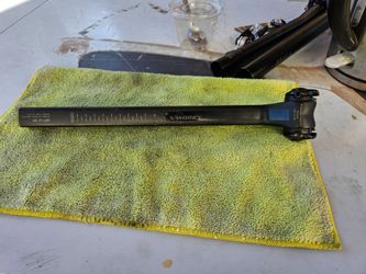Seatpost https://offerup.com/redirect/?o=cy53b3Jrcw==
