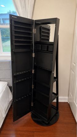 SONGMICS Rotating Jewelry Armoire with Mirror