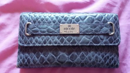 Nicole miller wallet