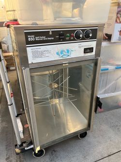 Pretzel machine