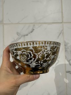 Gold Bowls