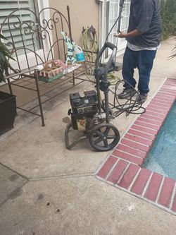 Pressure washer