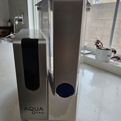 AquaTru Countertop Water Purifier
