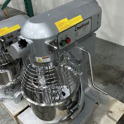 ChefAsst CA-MX20B 20L 3-Speed 1 1/2 hp Planetary Stand Mixer with Guard & Standard Accessories