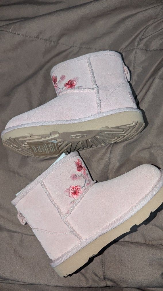 Ugg Classic Mini Blossom Boots Size 11