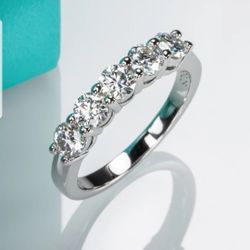 2.08 Ct Vvs1/ Near Ice Moissanite Diamond Wedding 925 Silver Ring