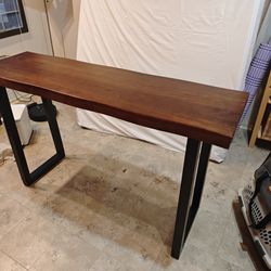 Pub/Bar Table, Solid wood