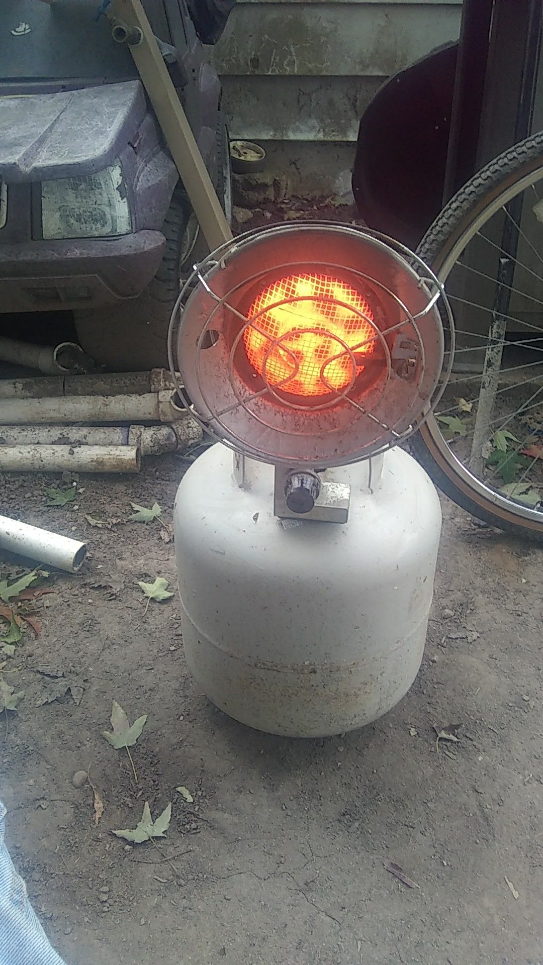 Heater,goes on 20#tank,price is heater only,tank extra,$20 more.