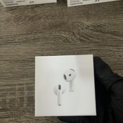 AirPods 4th Generation 