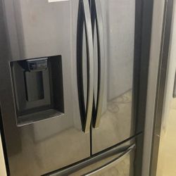 SAMSUNG RF27TSG 27 cu. ft. French Door Refrigerator 4F