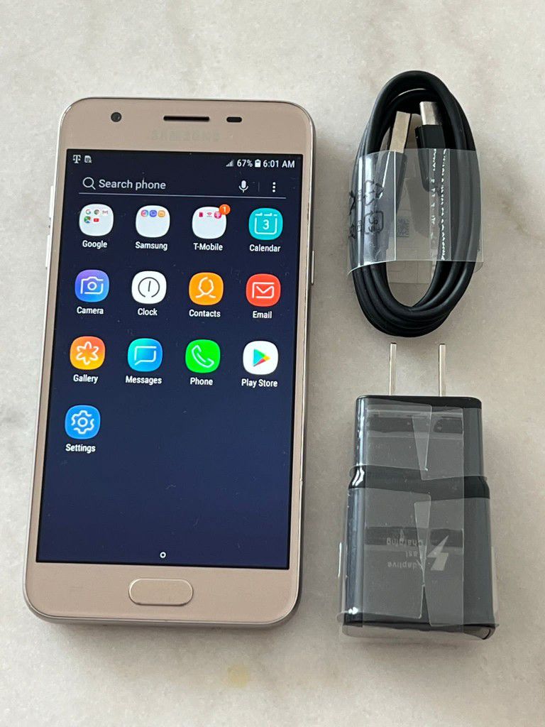 Samsung Galaxy J3  , Unlocked   for all Company Carrier ,  Excellent Condition  Like New 