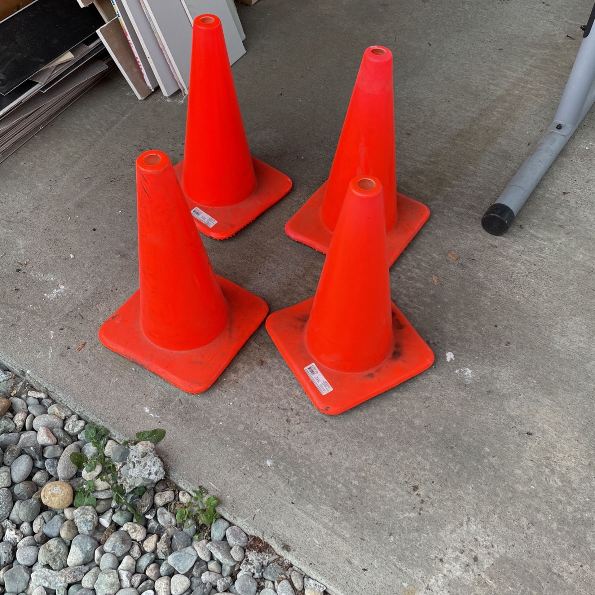 18”Safety Cones