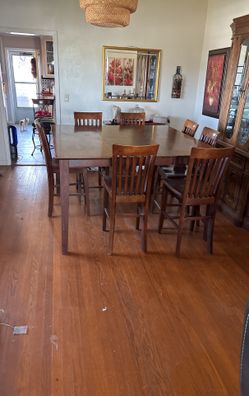 60x60 dining room set