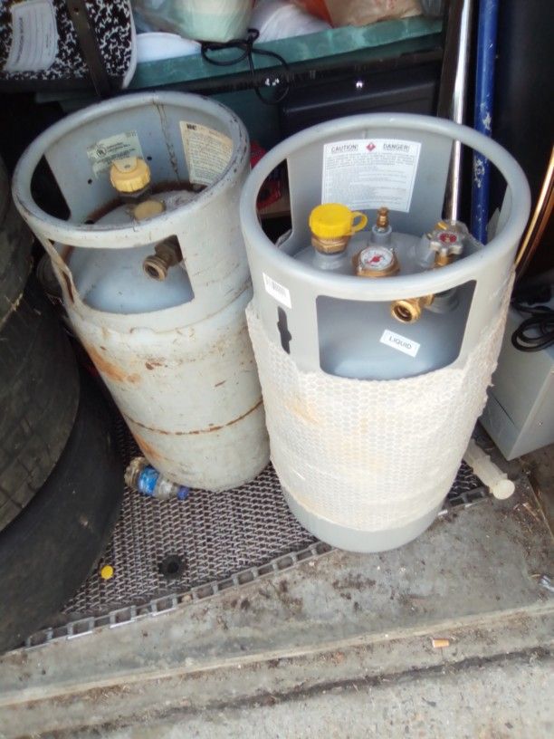 Forklift Propane Tanks