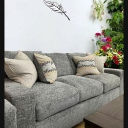 🌼 BRAND NEW 👀 Favorite Product Dunmor Sofa