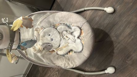 Baby swing