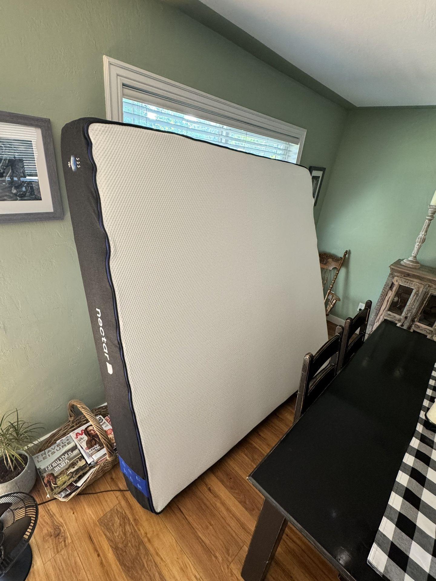 BRAND NEW Cali King nectar Mattress