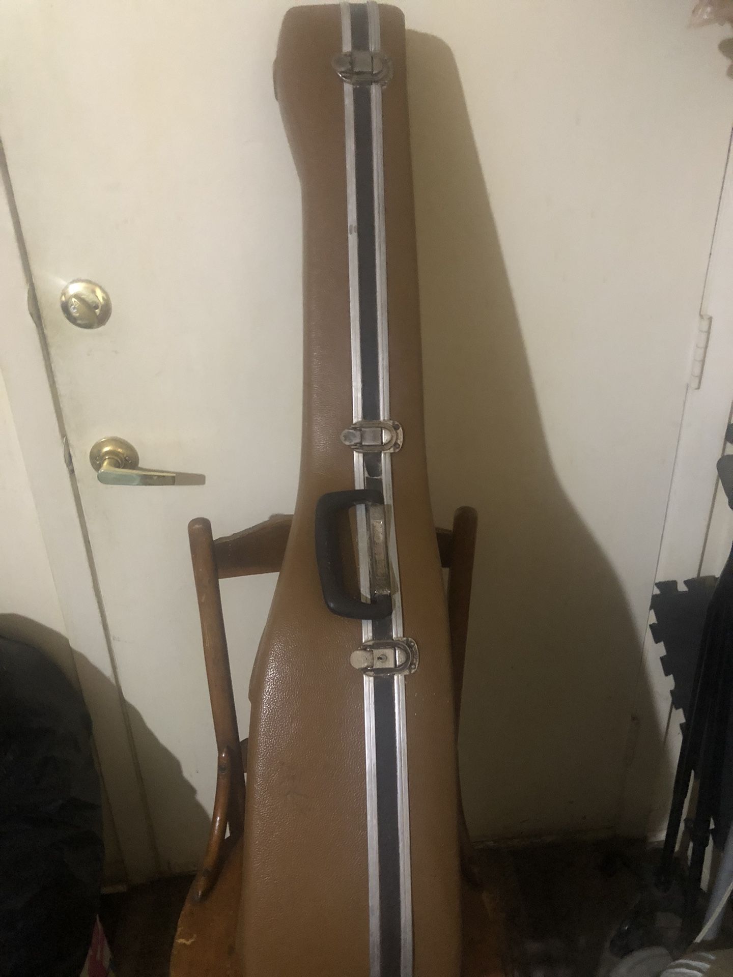 Vintage Ovation Guitar Case