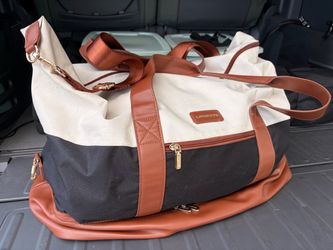 Weekend/Carey On Bag