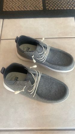 Reef cushion shoes size 11
