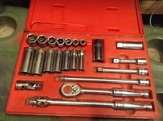 Snap-on socket set