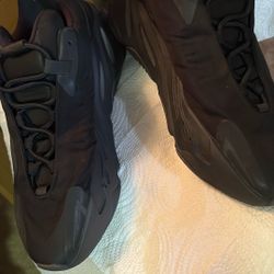 Yeezy Kanye West ADIDAS