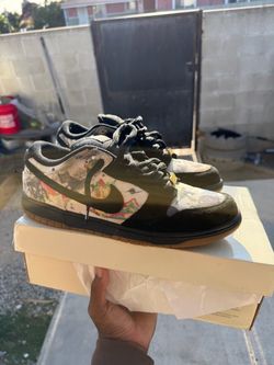 Nike SB Dunk Low Supreme Rammellzee